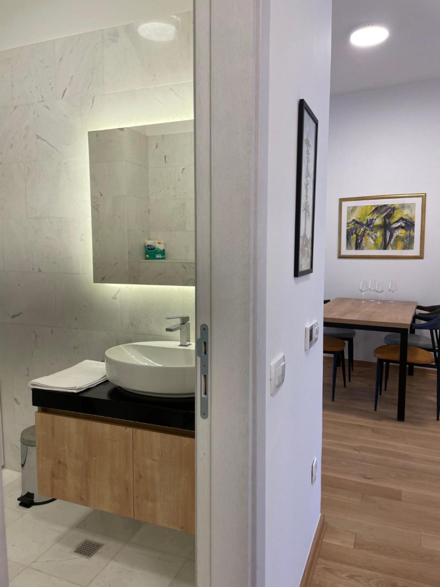 Apartmani G8 Pale Rum bild